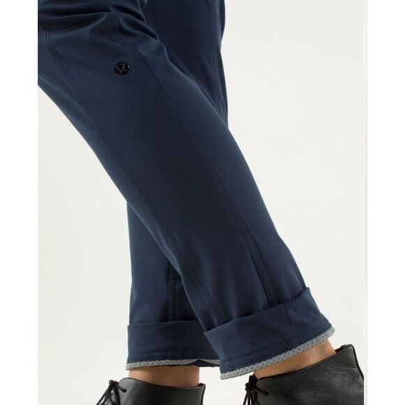 Lululemon Urbanite Pant, Inkwell, Sz 6, GUC - Picture 11 of 11